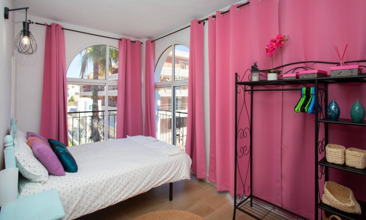 Wederverkoop - Herenhuis - Alicante - Campoamor