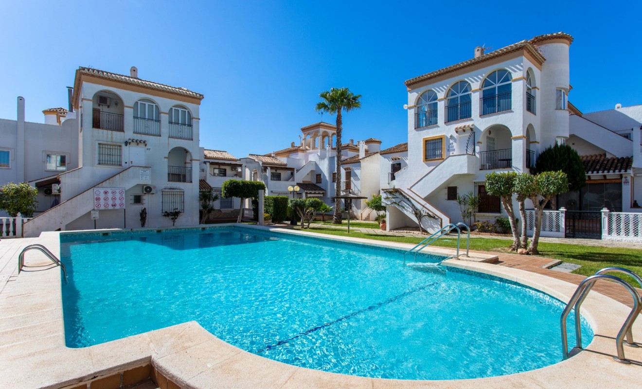 Wederverkoop - Herenhuis - Alicante - Campoamor