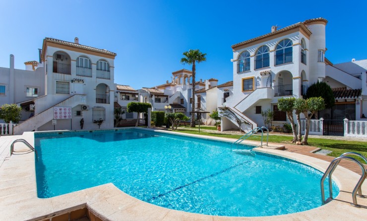 Wederverkoop - Herenhuis - Alicante - Campoamor