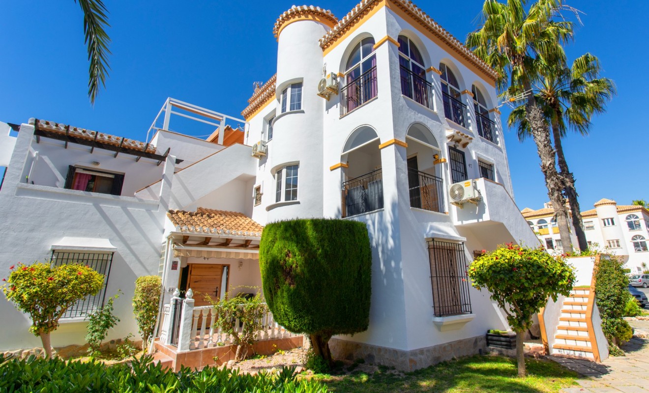 Wederverkoop - Herenhuis - Alicante - Campoamor