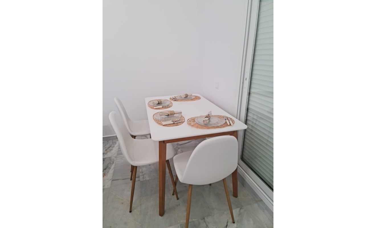 Wederverkoop - Apartment / flat - Benidorm - Zona de Poniente