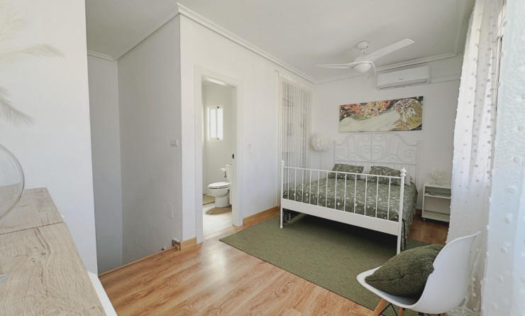Wederverkoop - Terraced house / Townhouse - Orihuela Costa - La Zenia