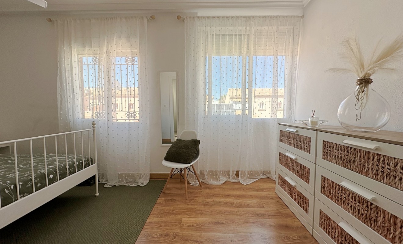 Wederverkoop - Terraced house / Townhouse - Orihuela Costa - La Zenia