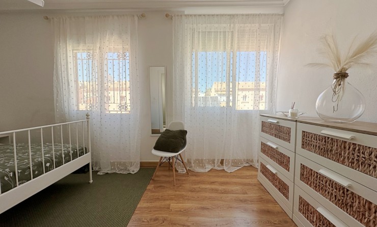 Wederverkoop - Terraced house / Townhouse - Orihuela Costa - La Zenia