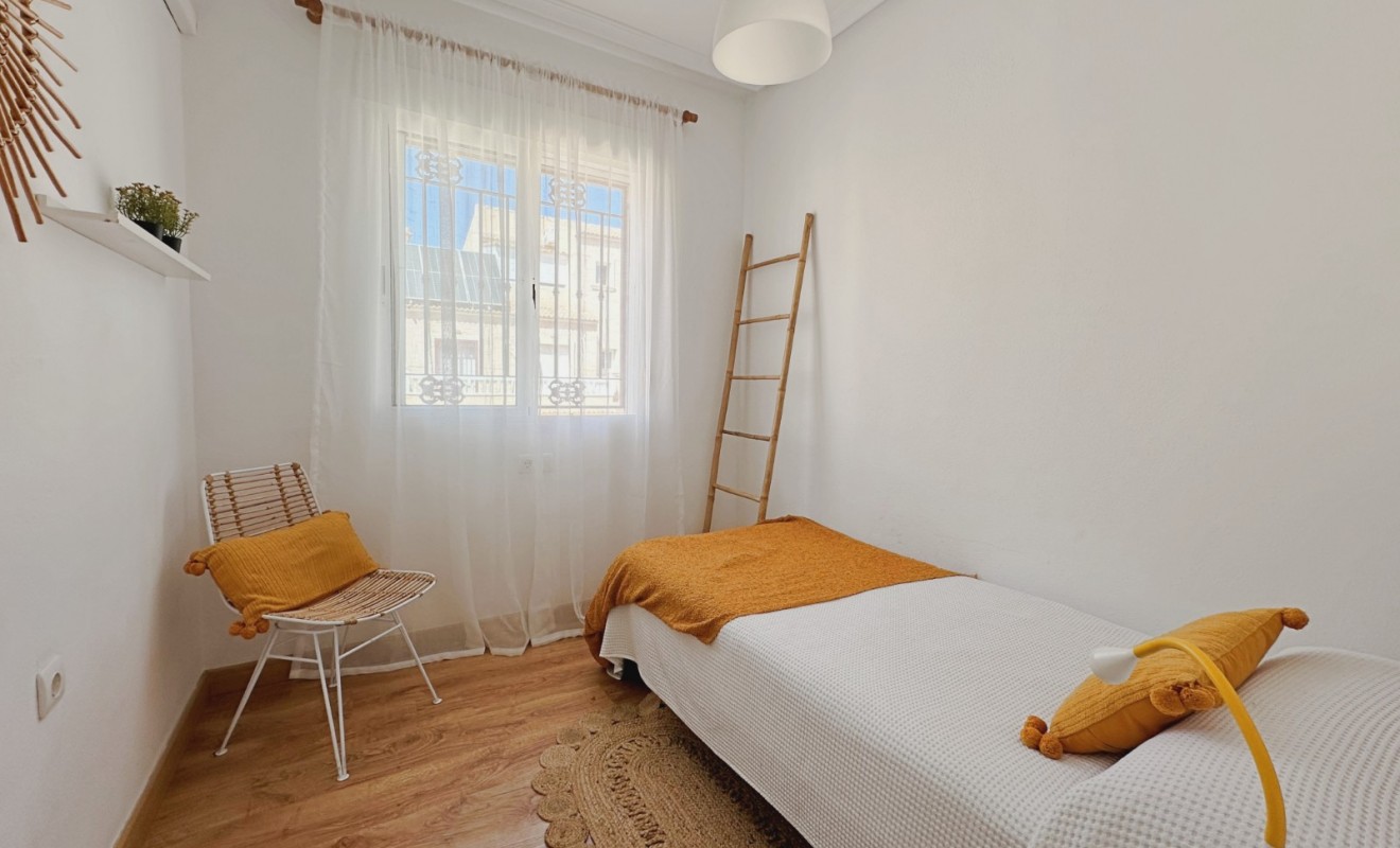Wederverkoop - Terraced house / Townhouse - Orihuela Costa - La Zenia
