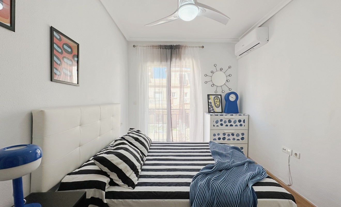 Wederverkoop - Terraced house / Townhouse - Orihuela Costa - La Zenia
