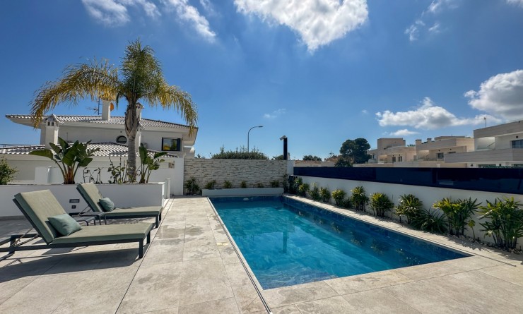 Wederverkoop - Villa - Orihuela Costa - Villamartín