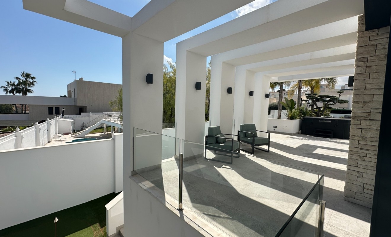 Wederverkoop - Villa - Orihuela Costa - Villamartín