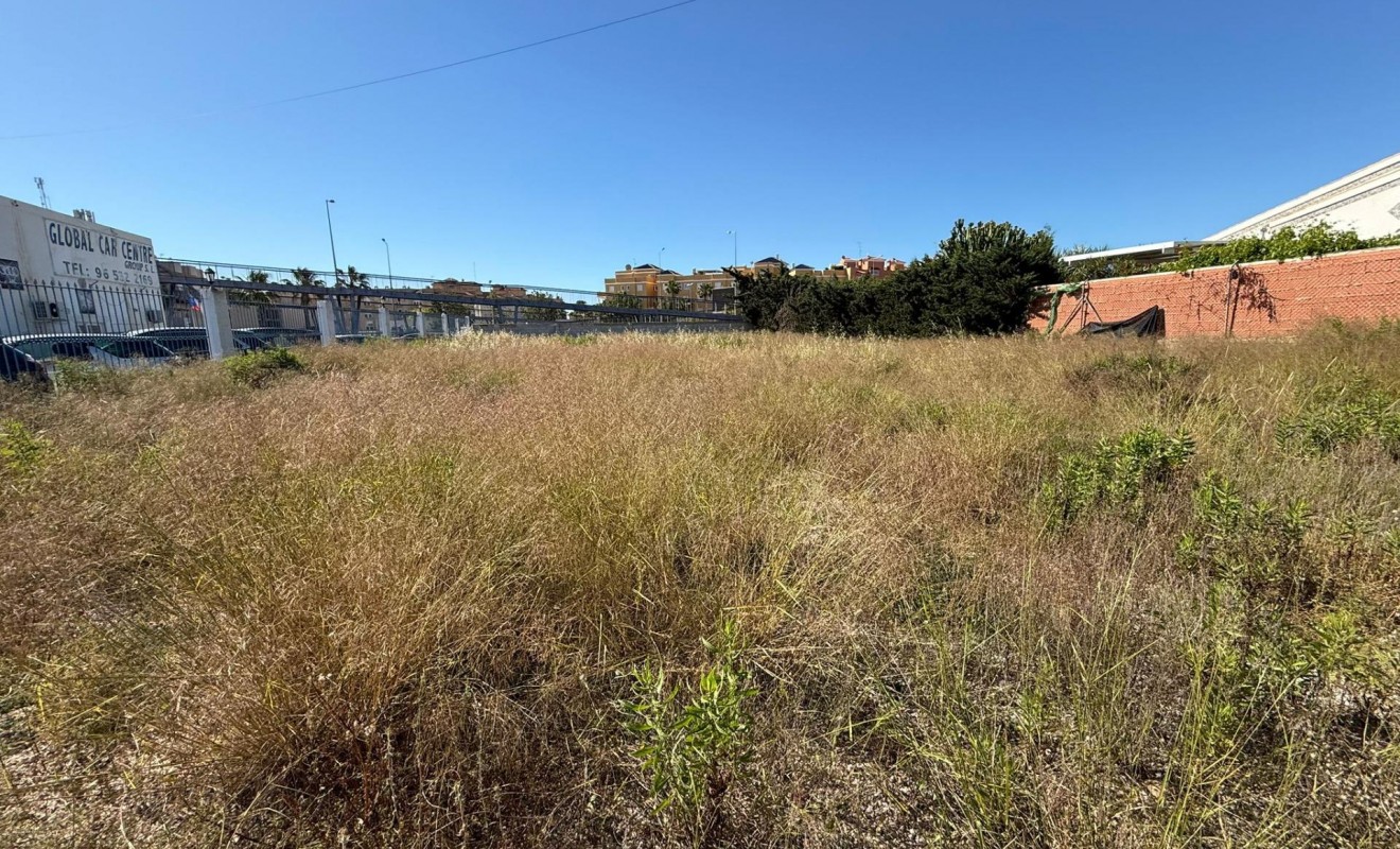 Wederverkoop - Plot - Orihuela Costa - La Regia