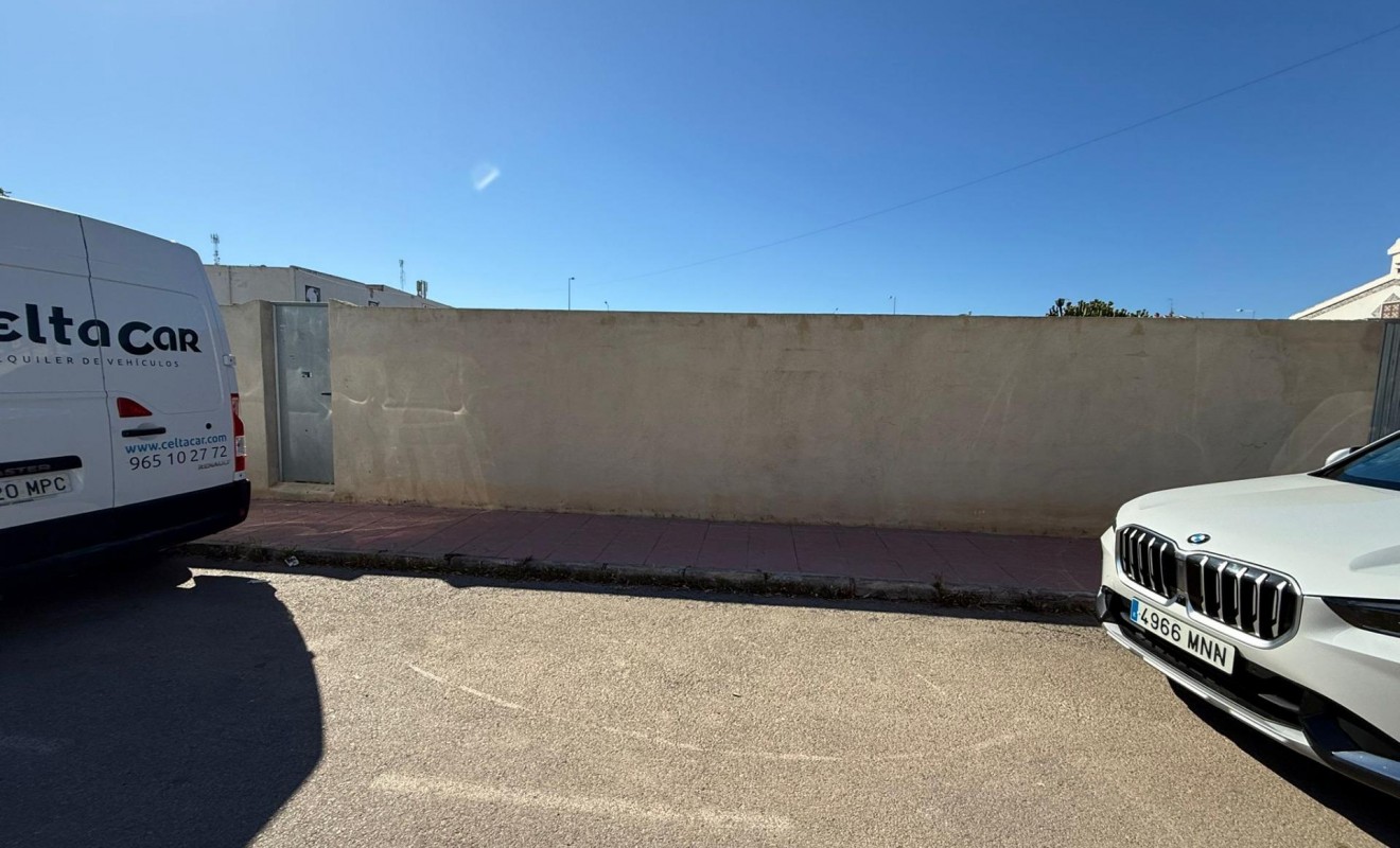 Wederverkoop - Plot - Orihuela Costa - La Regia