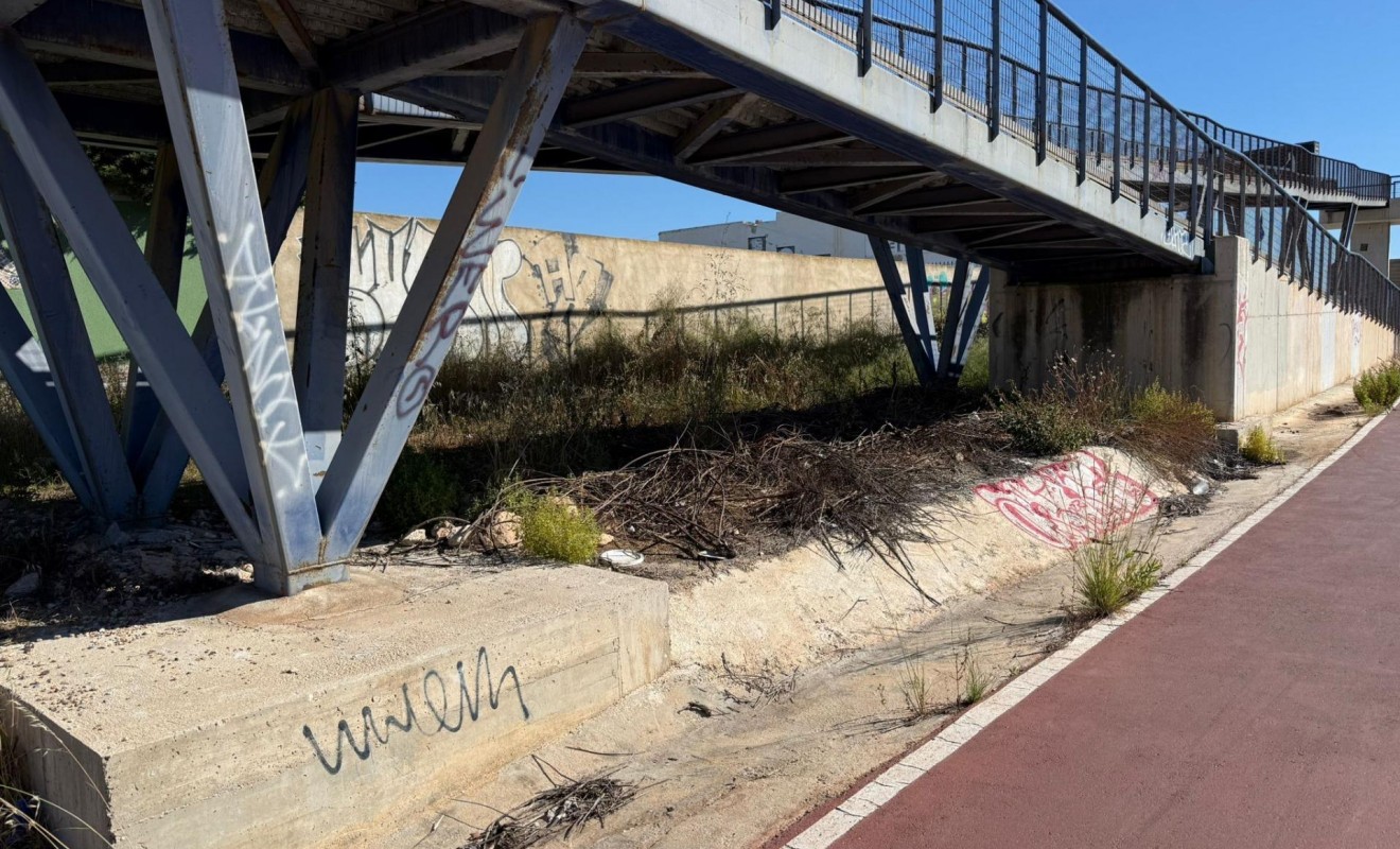 Wederverkoop - Plot - Orihuela Costa - La Regia