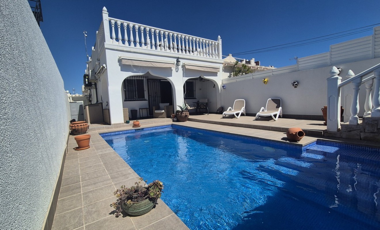 Wederverkoop - Semi Detached - Villamartín - Costa Blanca