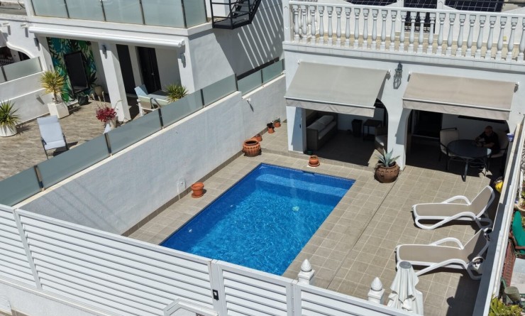 Wederverkoop - Semi Detached - Villamartín - Costa Blanca