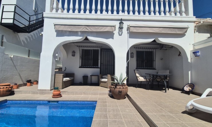 Wederverkoop - Semi Detached - Villamartín - Costa Blanca