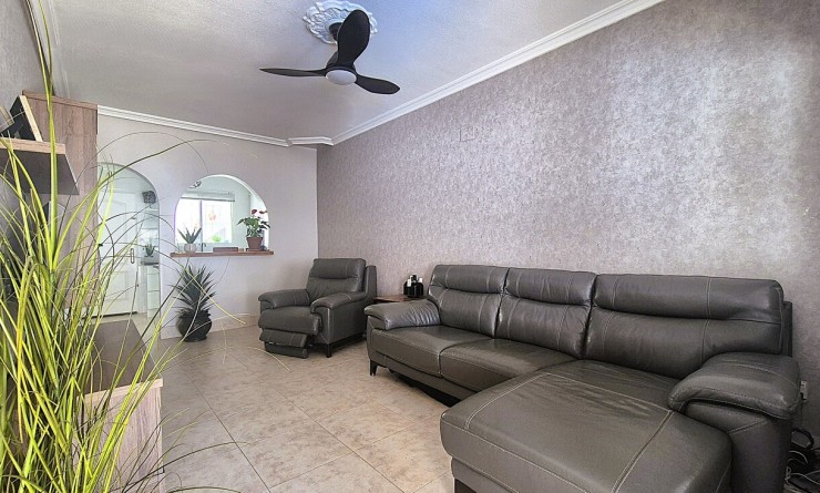Wederverkoop - Semi Detached - Villamartín - Costa Blanca