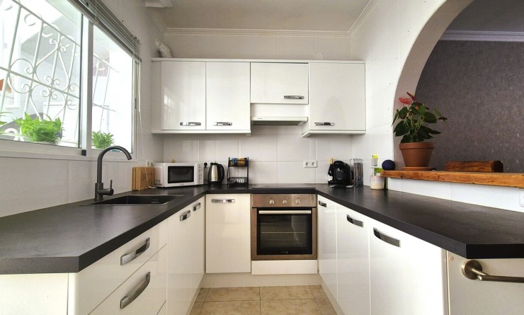 Wederverkoop - Semi Detached - Villamartín - Costa Blanca