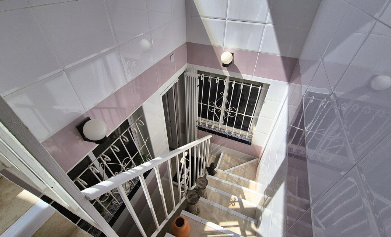 Wederverkoop - Semi Detached - Villamartín - Costa Blanca
