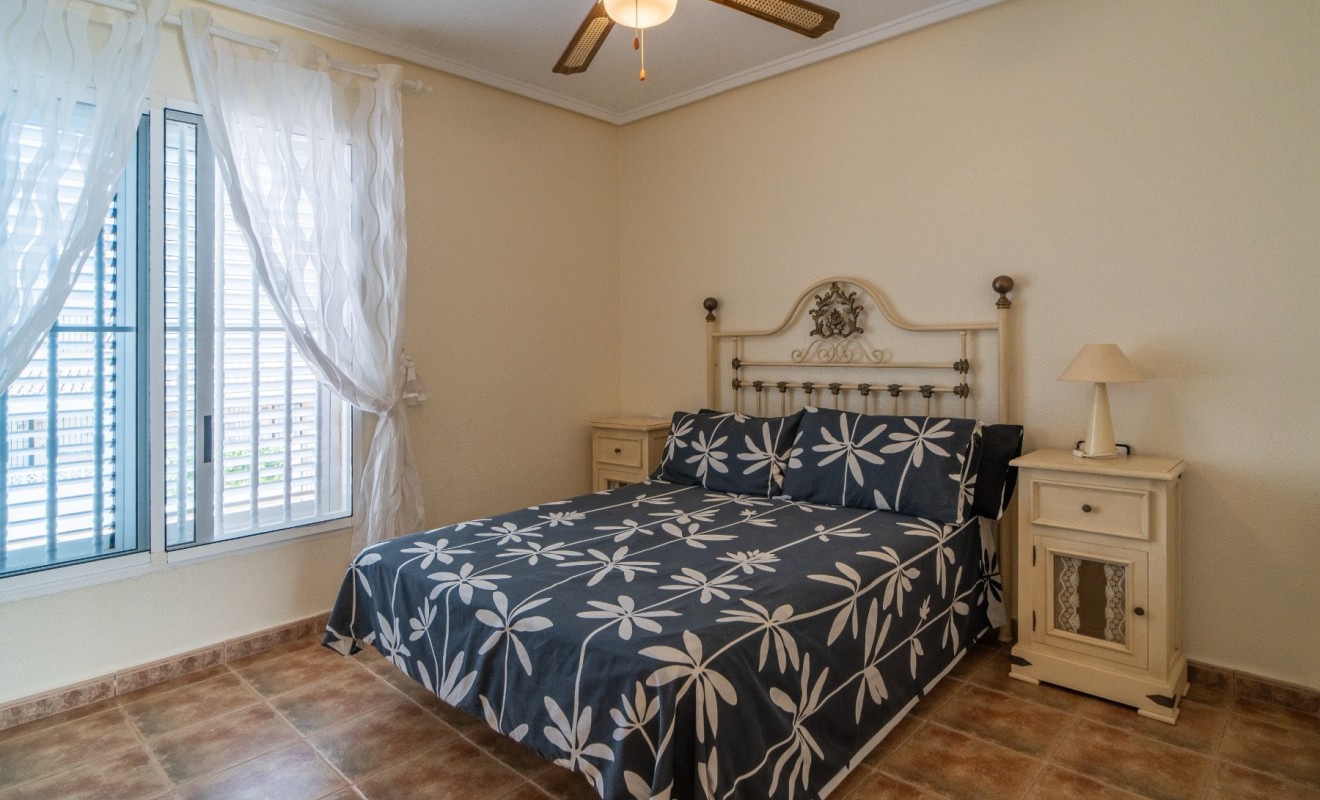 Wederverkoop - Herenhuis - Torrevieja - Los Frutales