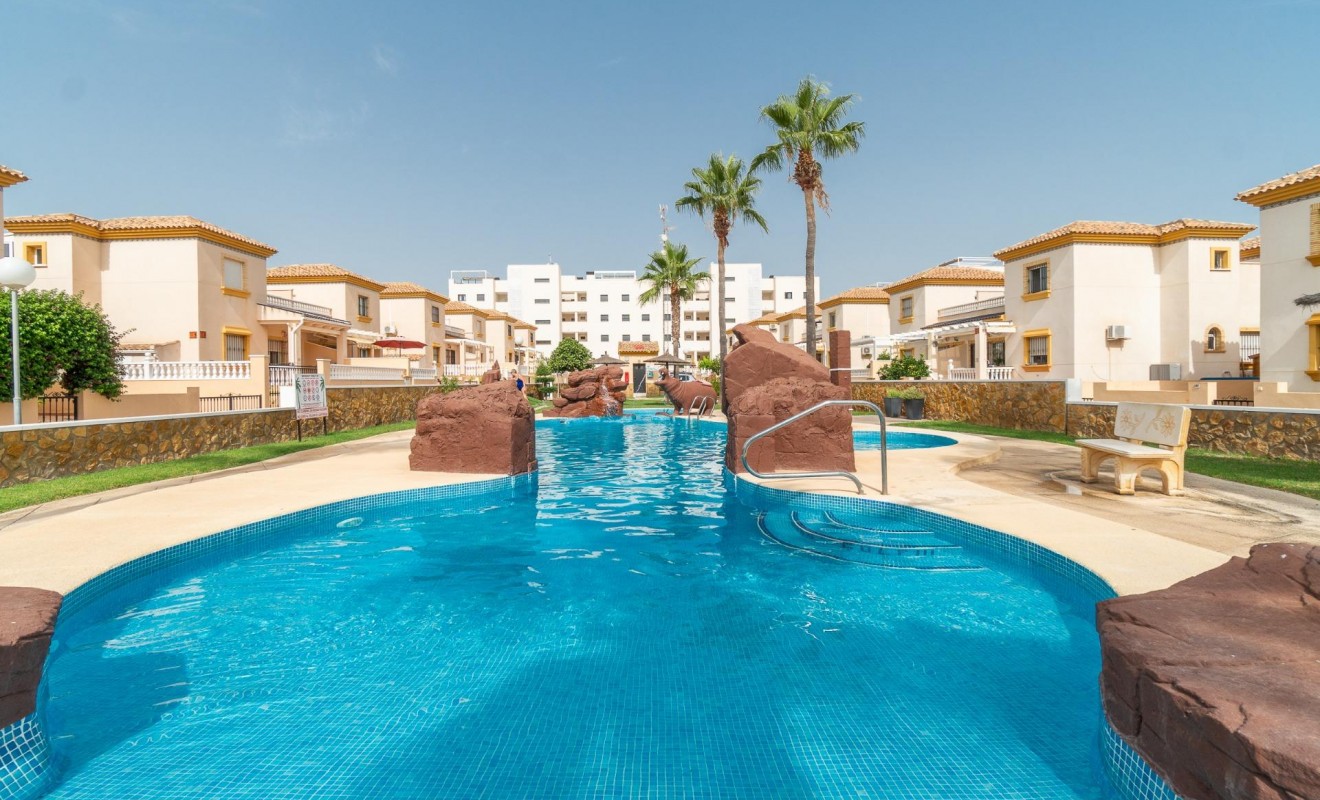 Wederverkoop - Bungalow - Orihuela Costa - Los Dolses