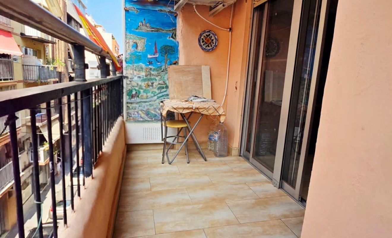 Wederverkoop - Apartment / flat - Benidorm - Centro