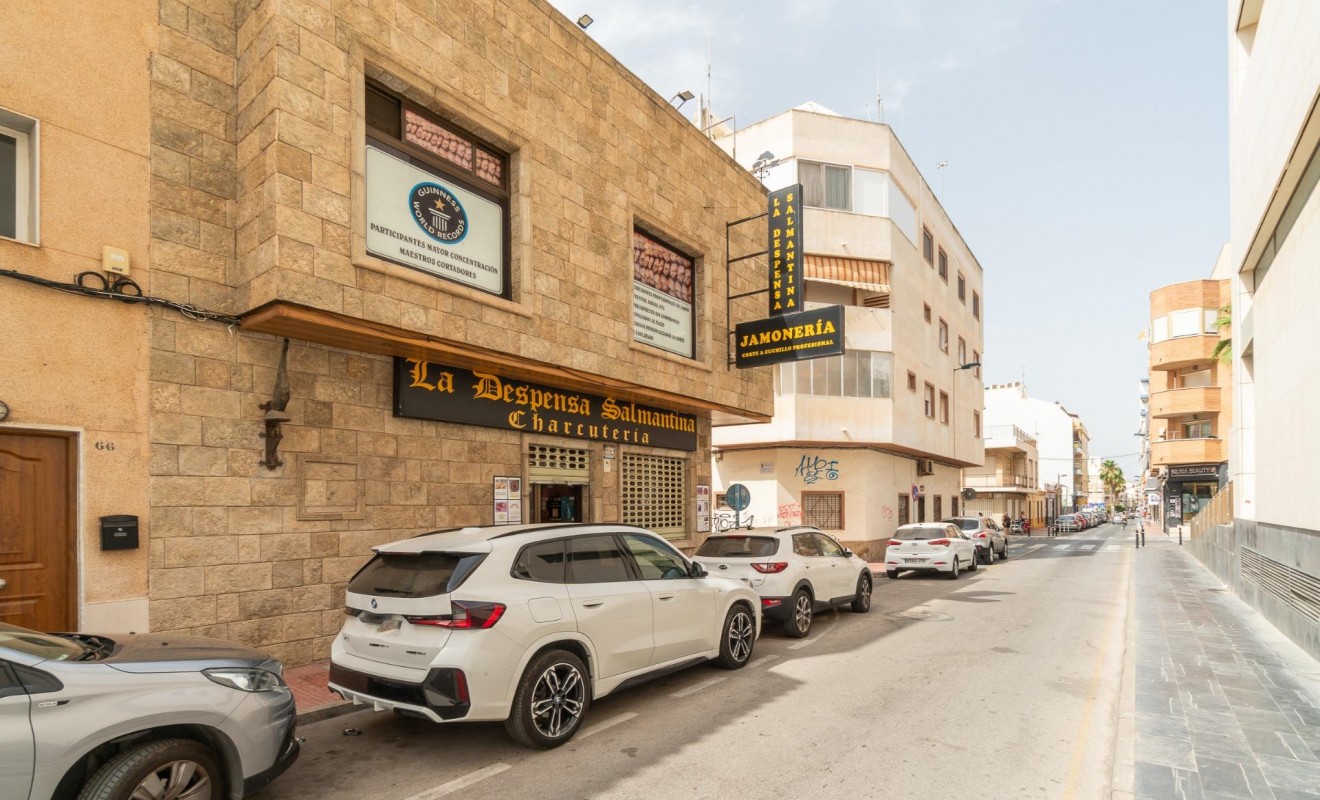 Wederverkoop - Commercial Unit - Torrevieja - Paseo maritimo