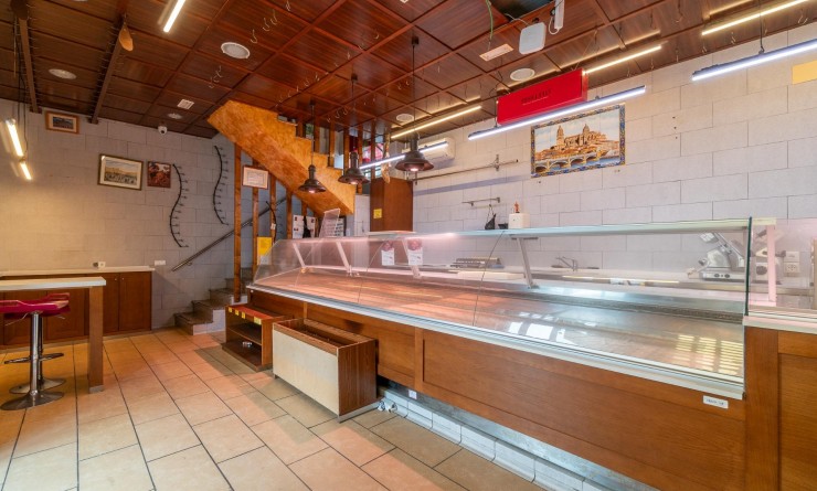 Wederverkoop - Commercial Unit - Torrevieja - Paseo maritimo