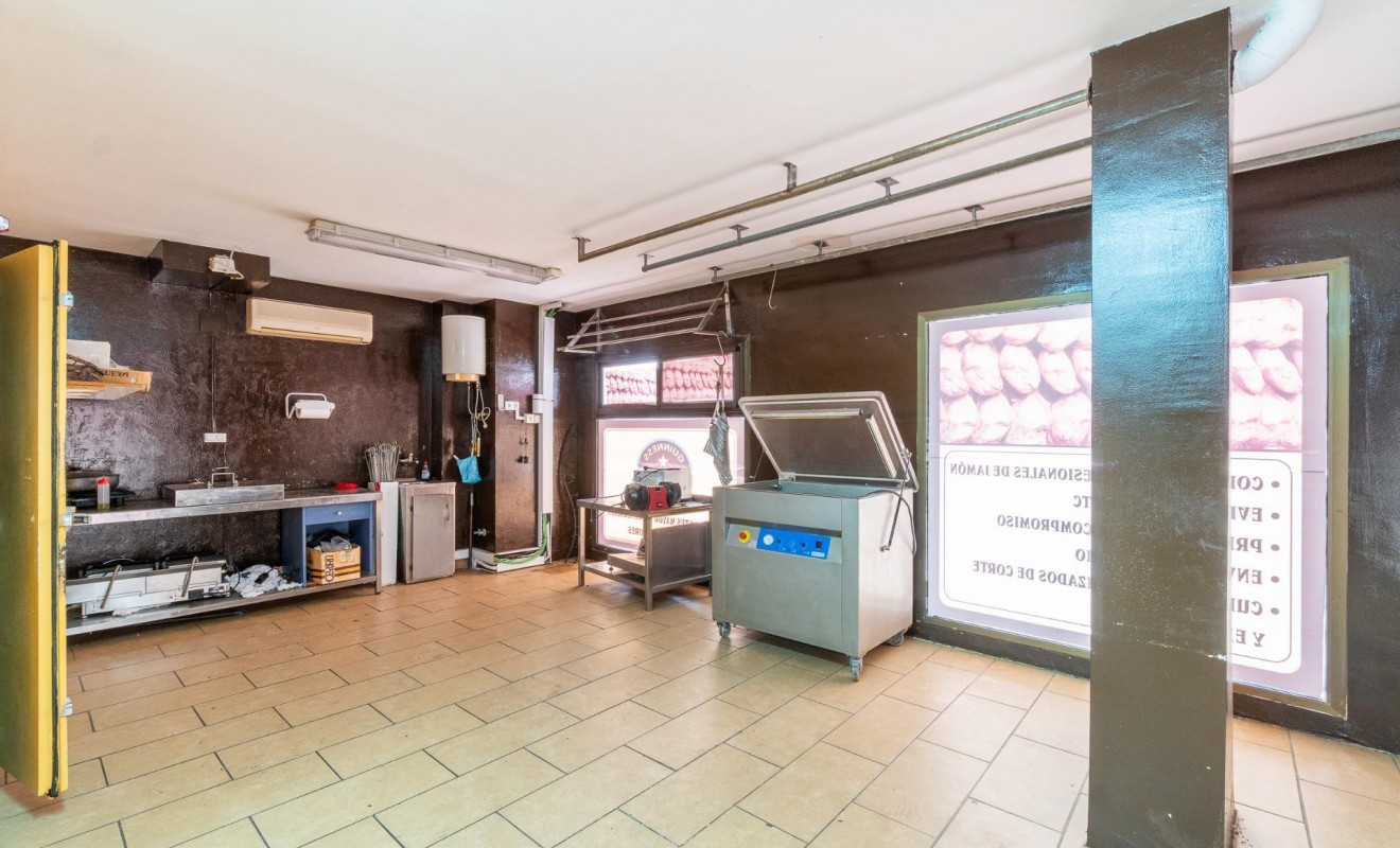 Wederverkoop - Commercial Unit - Torrevieja - Paseo maritimo