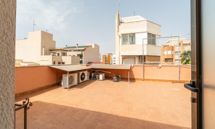Wederverkoop - Commercial Unit - Torrevieja - Paseo maritimo
