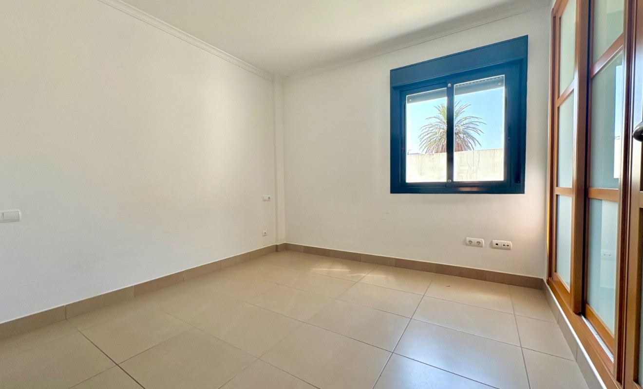 Wederverkoop - Apartment / flat - Ondara