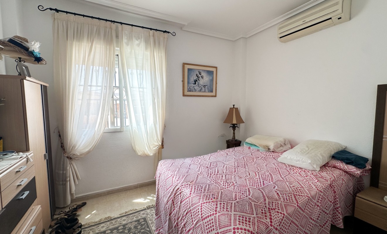 Wederverkoop - Bungalow - Orihuela Costa - Punta Prima