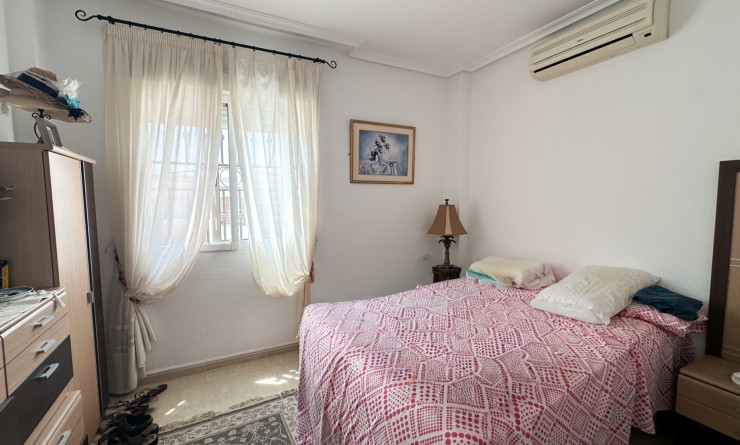 Wederverkoop - Bungalow - Orihuela Costa - Punta Prima