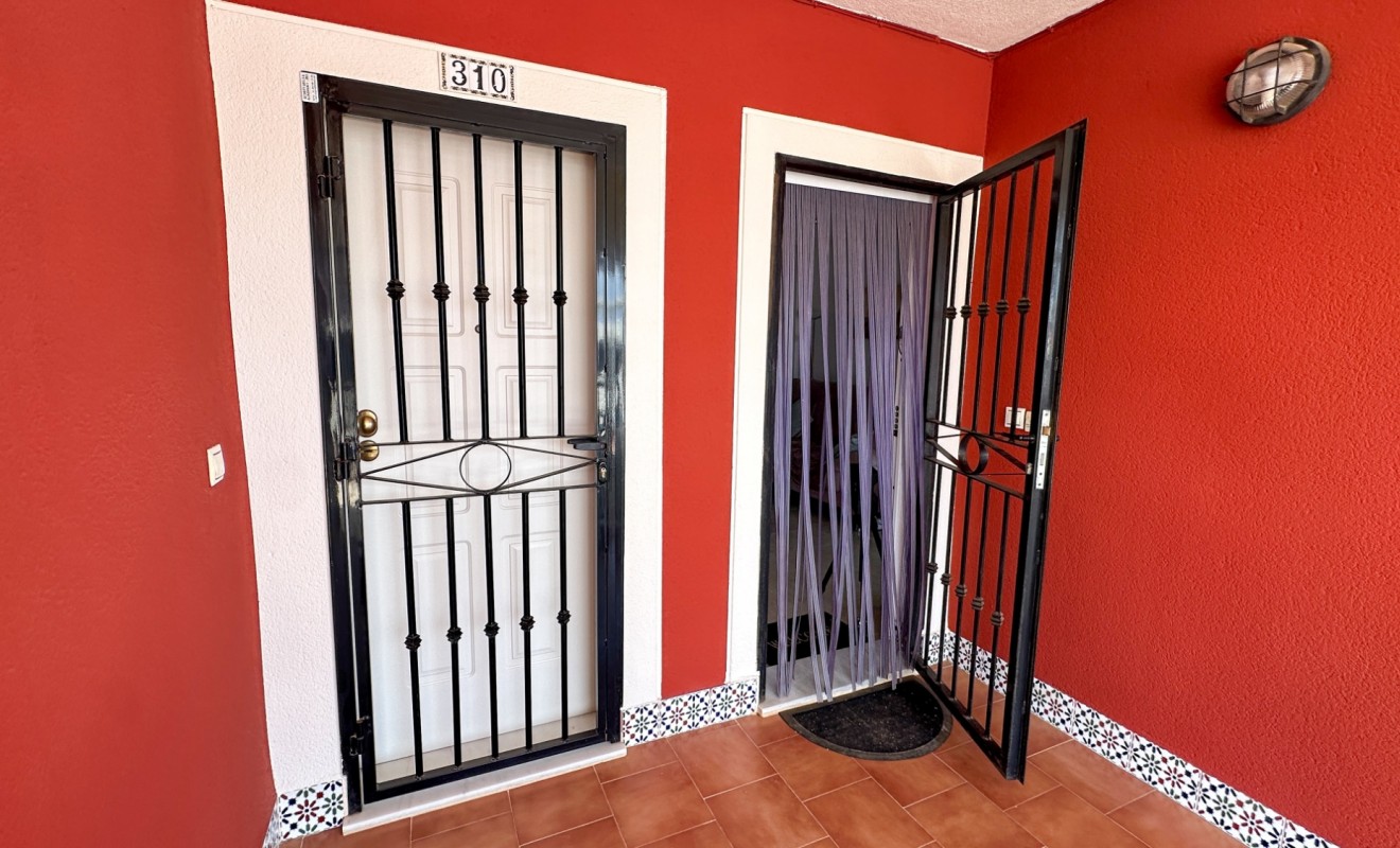 Wederverkoop - Bungalow - Orihuela Costa - Punta Prima