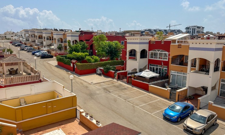 Wederverkoop - Bungalow - Orihuela Costa - Punta Prima