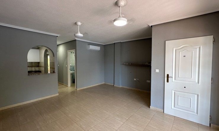 Wederverkoop - Bungalow - Daya Nueva - Costa Blanca Sur