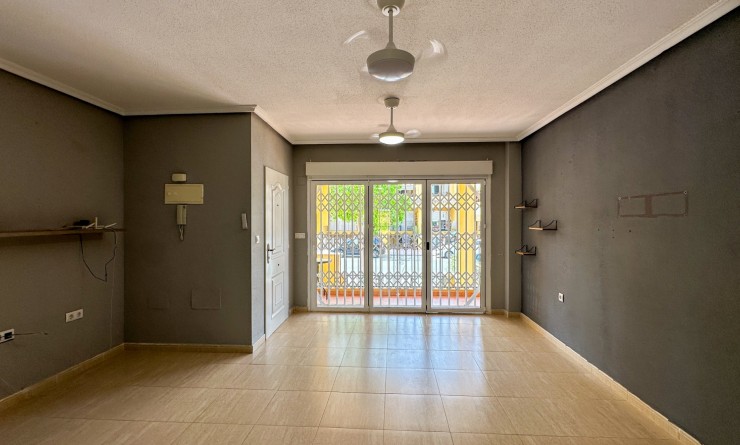 Wederverkoop - Bungalow - Daya Nueva - Costa Blanca Sur