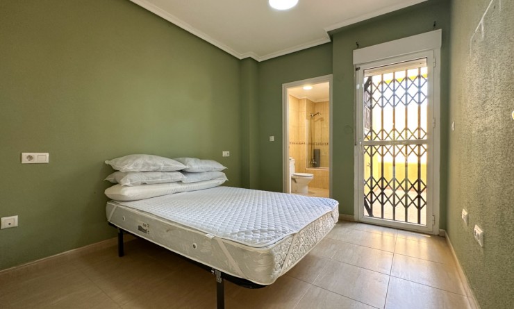 Wederverkoop - Bungalow - Daya Nueva - Costa Blanca Sur