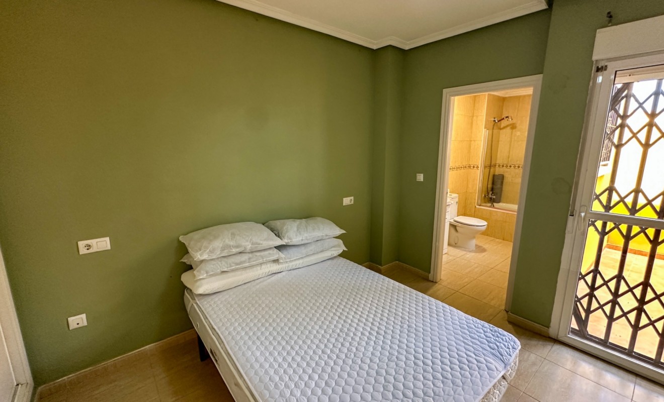 Wederverkoop - Bungalow - Daya Nueva - Costa Blanca Sur