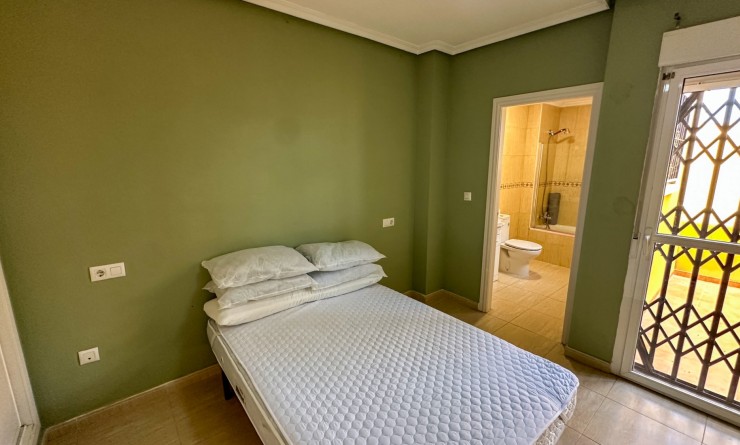 Wederverkoop - Bungalow - Daya Nueva - Costa Blanca Sur