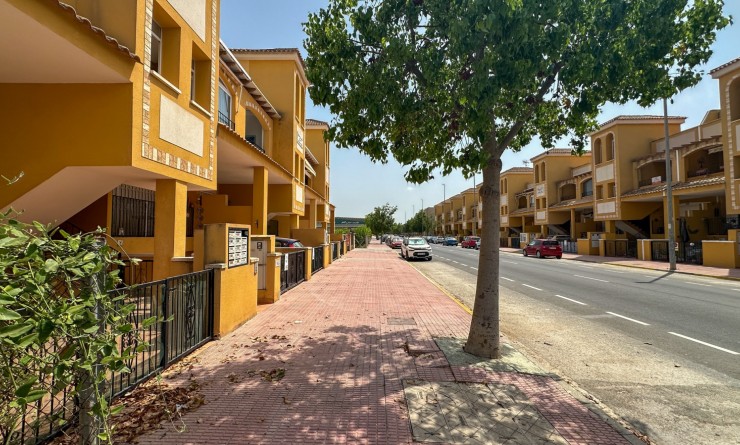 Wederverkoop - Bungalow - Daya Nueva - Costa Blanca Sur
