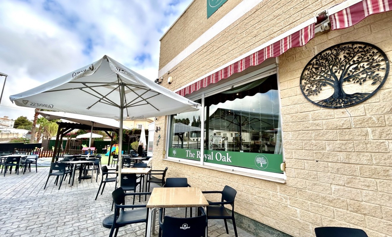 Wederverkoop - Commercieel - Villamartín