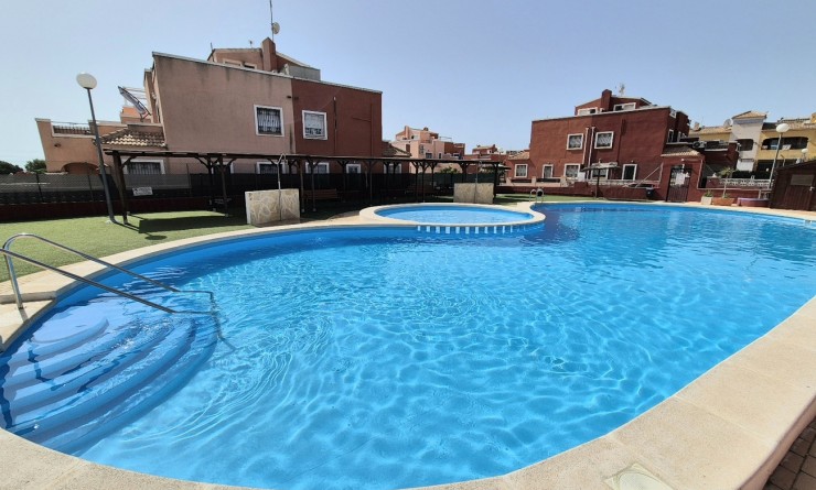 Wederverkoop - Quad House - Los Montesinos - La herrada