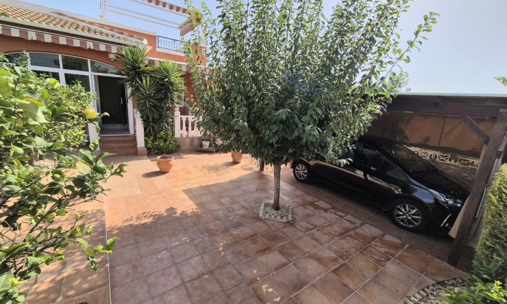 Wederverkoop - Quad House - Los Montesinos - La herrada