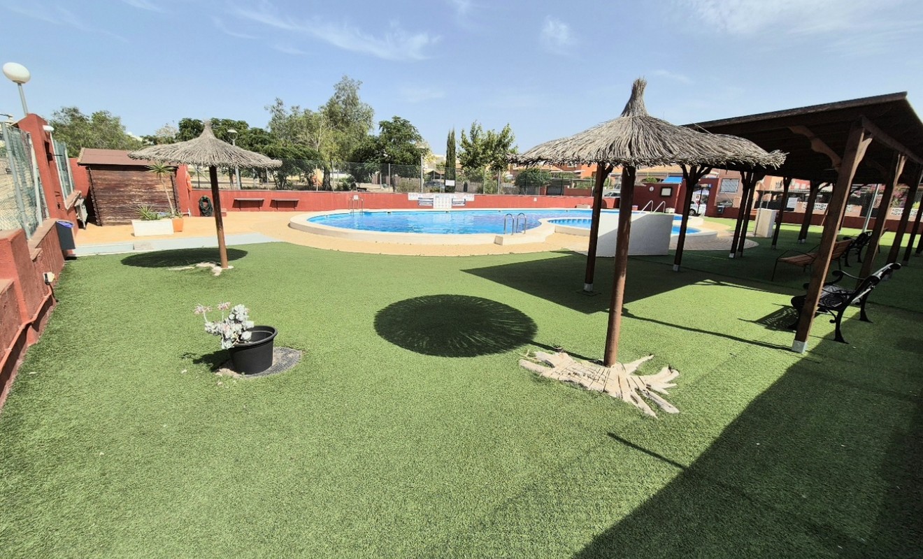 Wederverkoop - Quad House - Los Montesinos - La herrada
