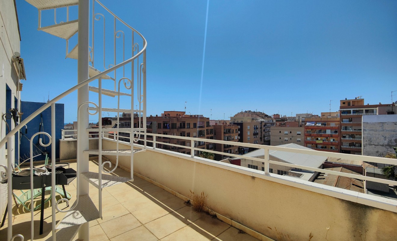Location longue durée - Penthouse - Torrevieja - Antonio Machado