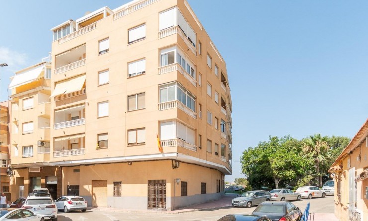 Sale - Apartment - Torrevieja - La Mata pueblo