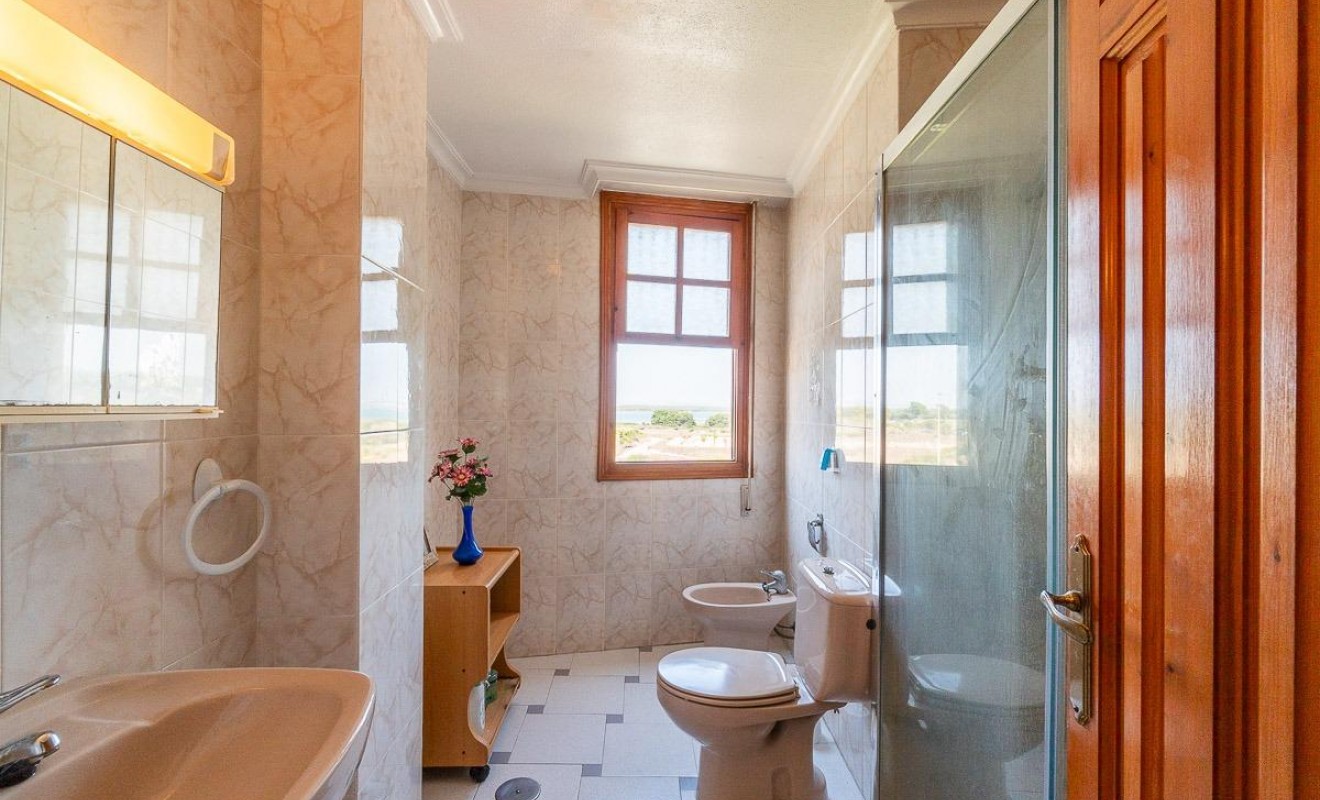 Sale - Apartment - Torrevieja - La Mata pueblo