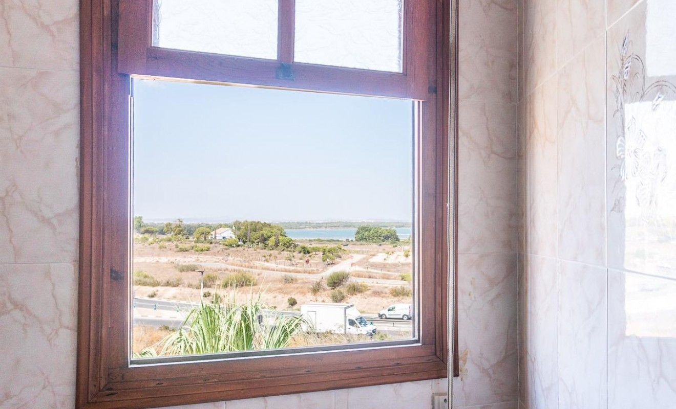 Sale - Apartment - Torrevieja - La Mata pueblo