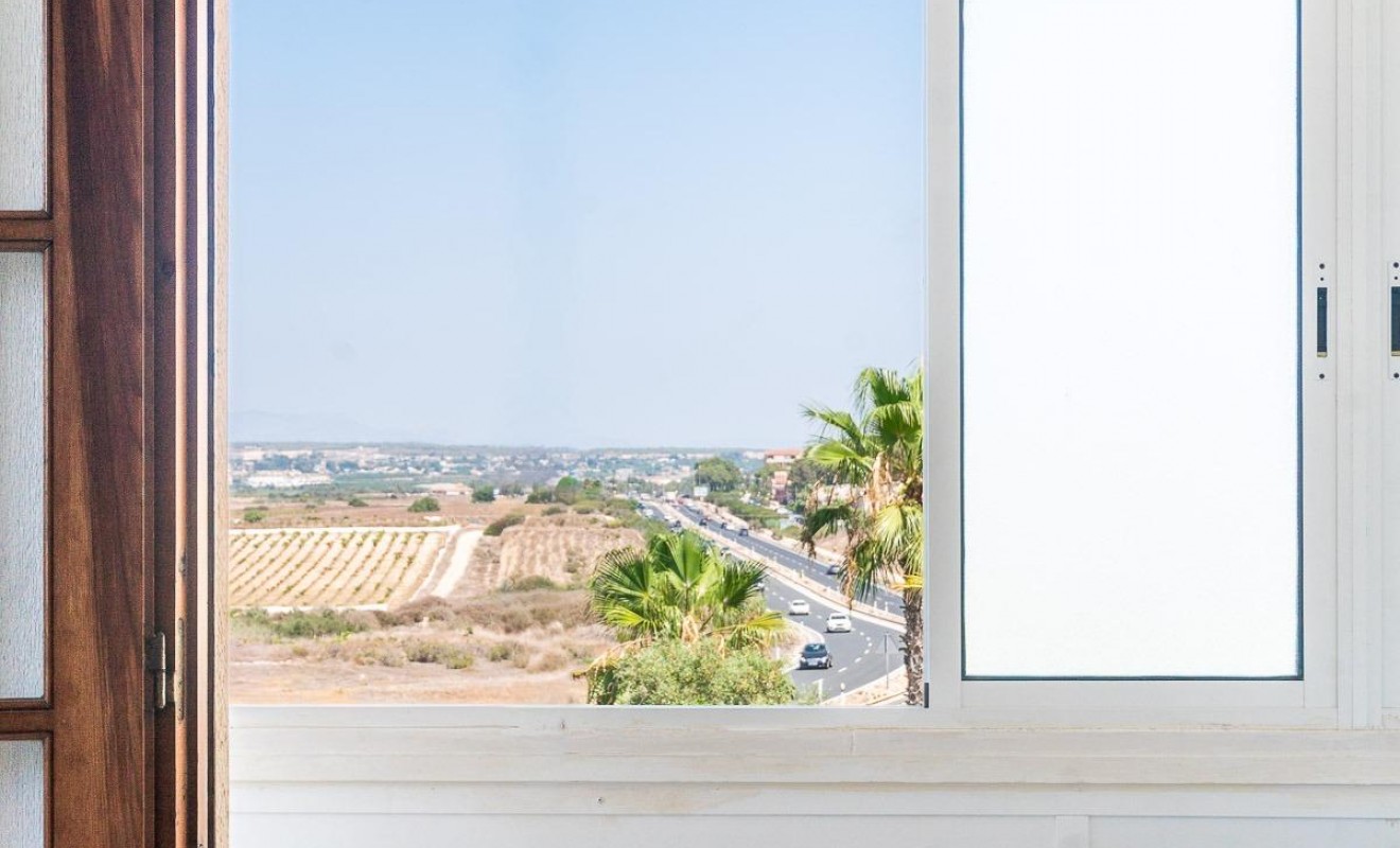 Sale - Apartment - Torrevieja - La Mata pueblo