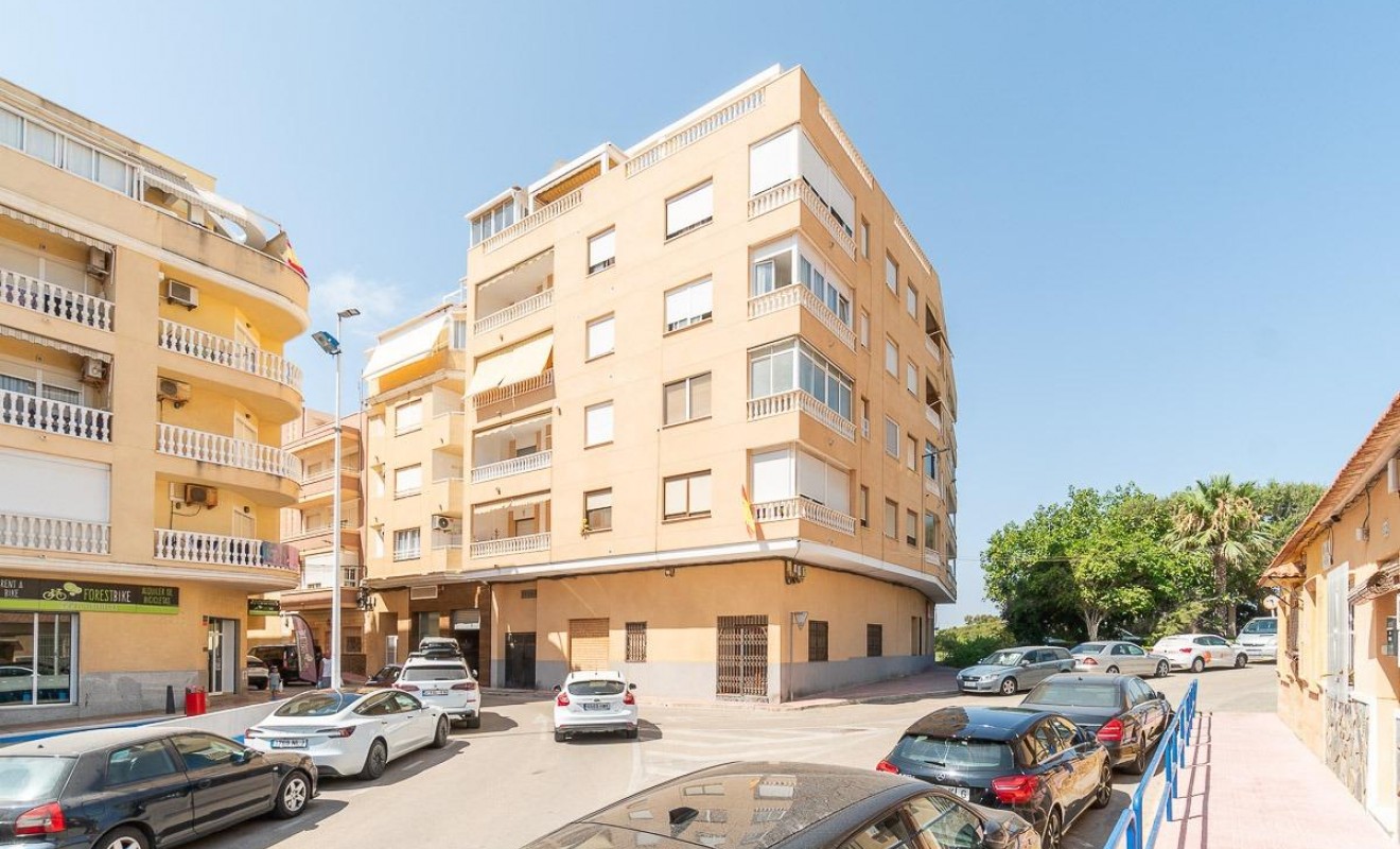 Sale - Apartment - Torrevieja - La Mata pueblo