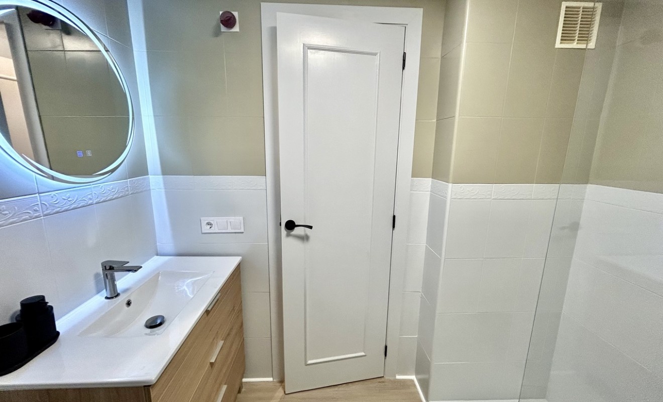 Wederverkoop - Appartement - Torrevieja - torrevieja